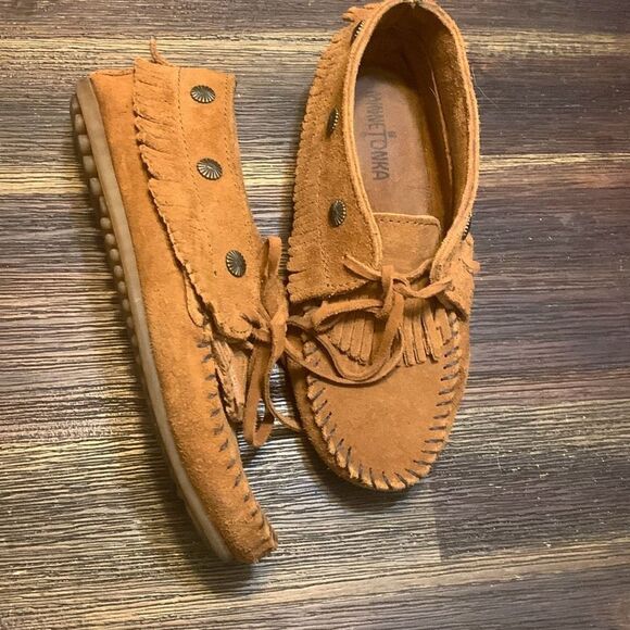 Minnetonka moccasins tassels - Picture 12 of 13